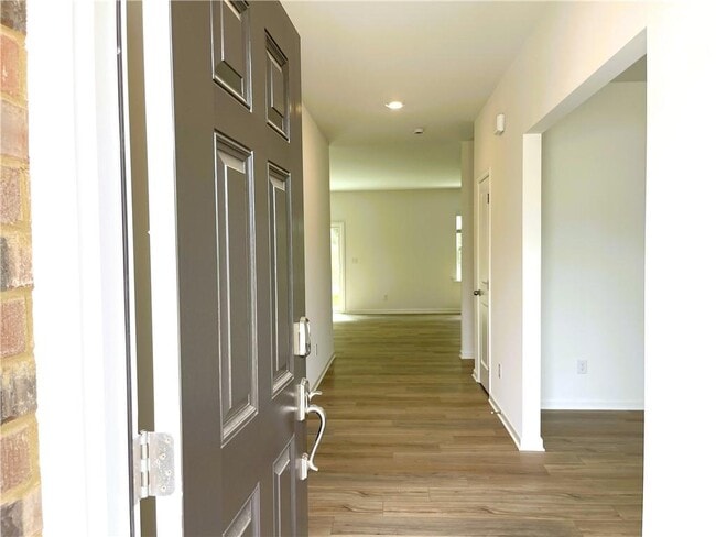 Building Photo - 290 Rivulet Dr