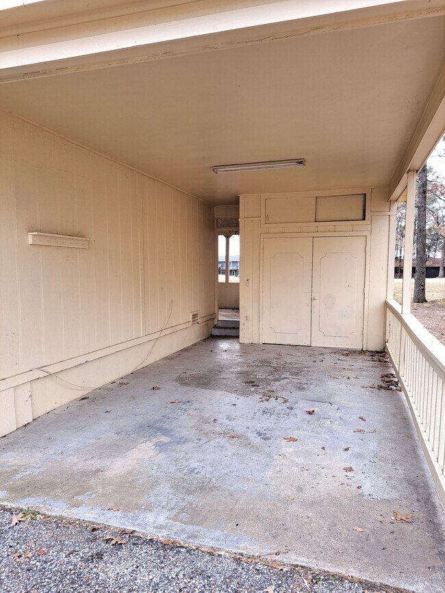 Foto del edificio - 109 Holiday Island Dr