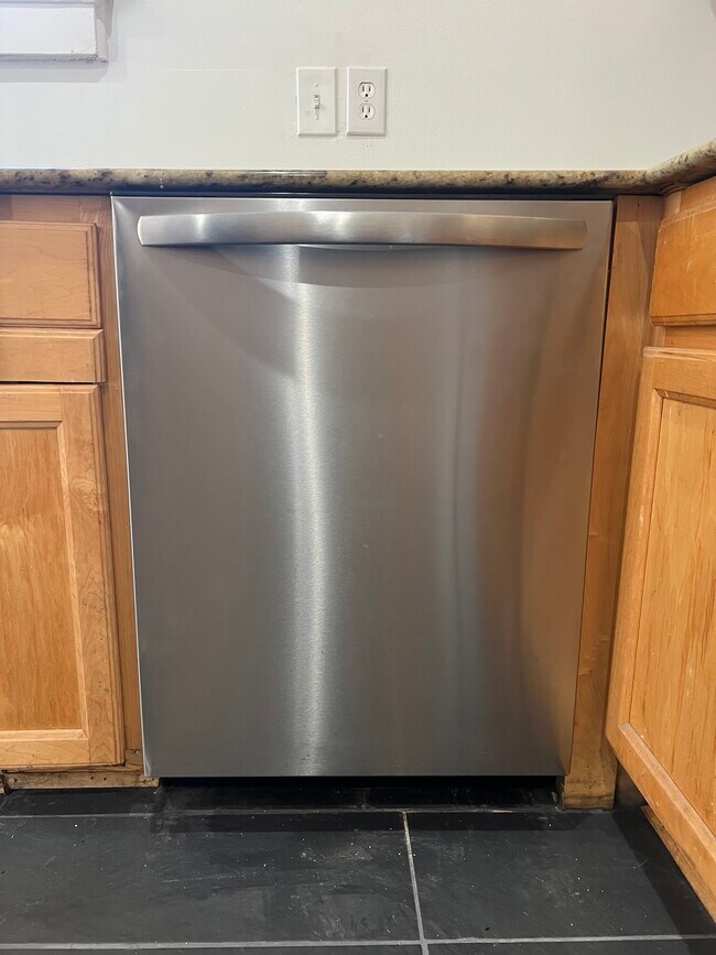 Foto del edificio - 1817 S Rendon St