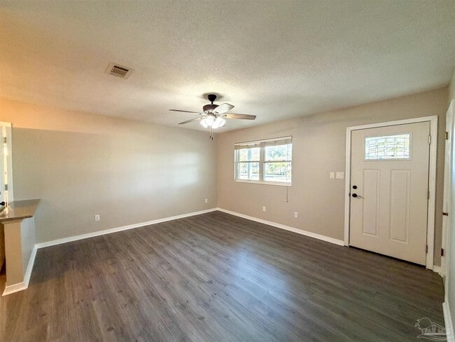 Foto del edificio - 1965 Brentco Rd