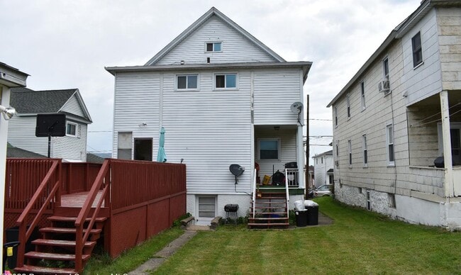 Building Photo - 1347 Dartmouth St