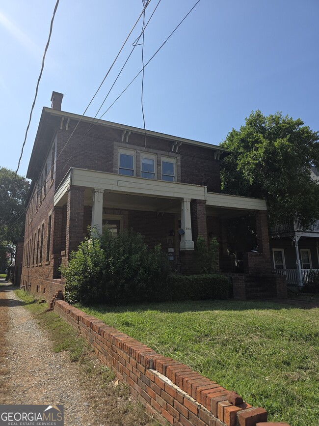 Building Photo - 293 Orange St