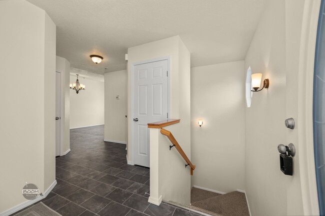 Building Photo - 11440 Dawn St