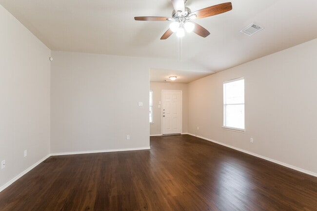 Building Photo - 20110 Pinto Ridge Dr