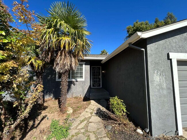 Foto del edificio - Refreshed 4bed 2bath in Roseville