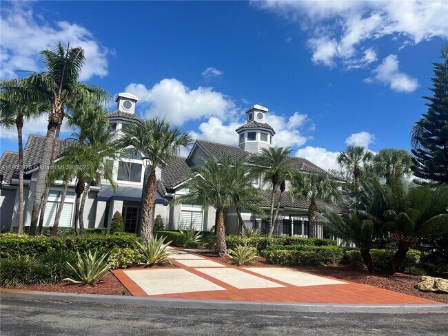 Building Photo - 15067 SW 103rd Terrace