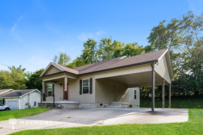 Foto del edificio - Adorable 3 Bedroom in Clarksville!