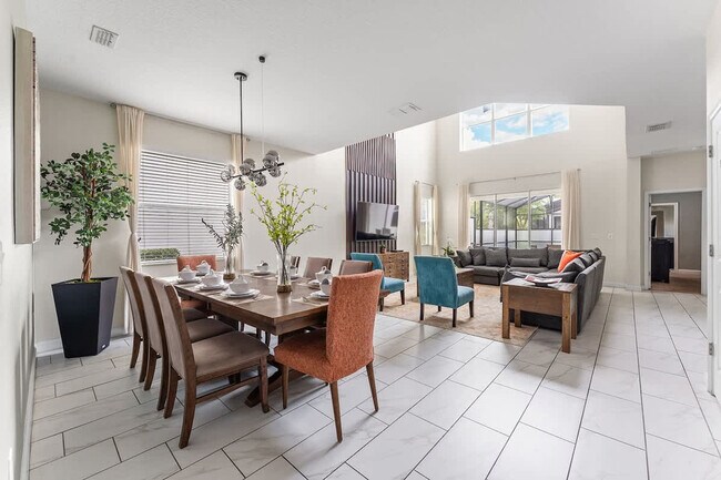 Foto del edificio - 4702 Sleepy Hollow Dr