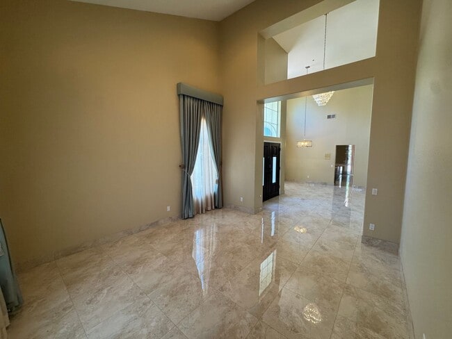 Building Photo - 3450 Rancho Diego Cir