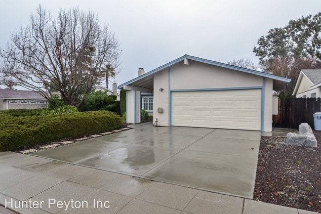 Building Photo - 4 br, 2 bath House - 311 Chesapeake Avenue