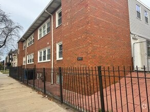 Building Photo - 3711 S Michigan Ave
