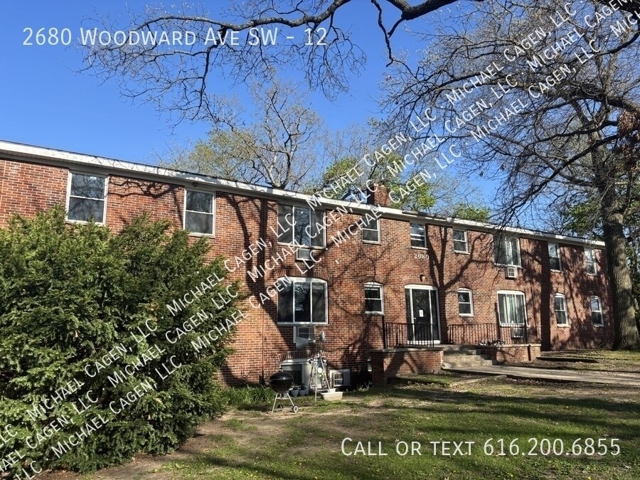 Building Photo - 2680 Woodward Ave SW