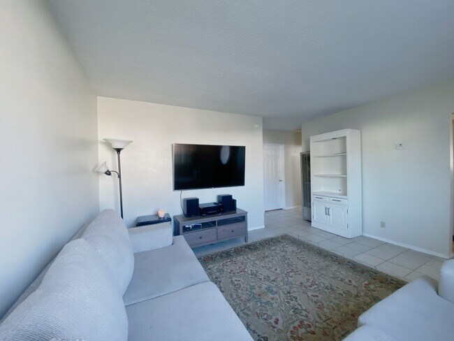 Foto del edificio - 4058 W Ave L4