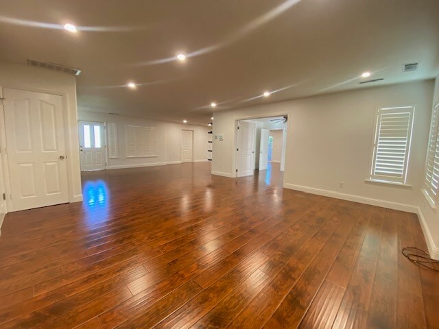 Foto del edificio - 3430 Sanford St