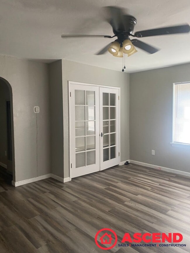 Foto del edificio - 2527 Chester Ln