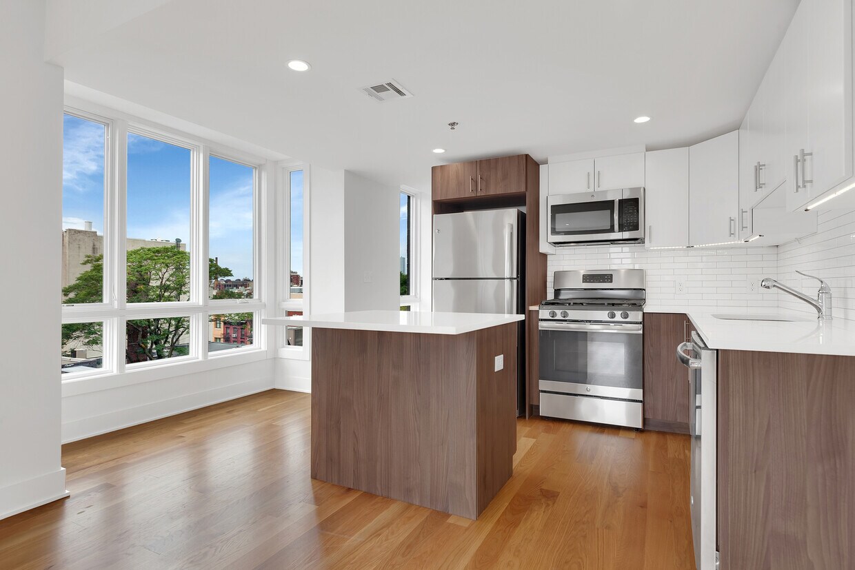Modern Kitchen - 300 Washington St