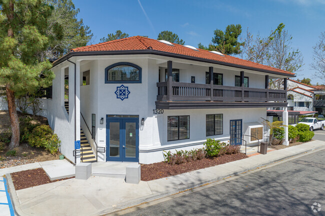 Leasing Center - The Resort at Encinitas Luxury Apartment H...