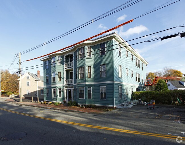 homes with inlaw apartments in southern nh