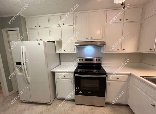 Foto del edificio - 2885 Webb Rd
