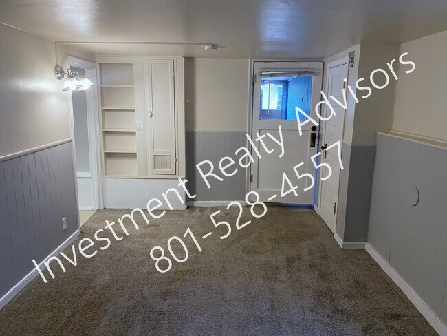 Foto del edificio - 234 1/2 N Spencer Ct-