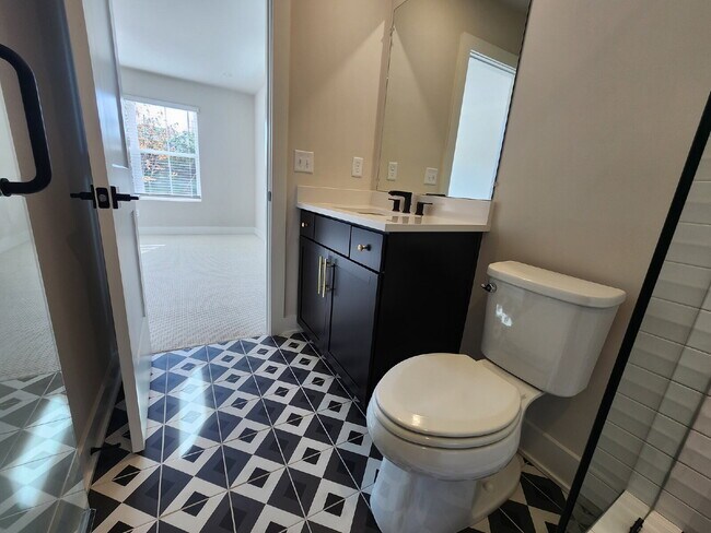 Foto del edificio - Modern 3 Bedroom 3.5 Bath Home in Nations