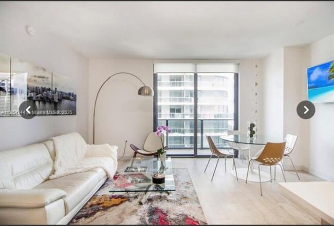 Foto del edificio - 55 SW 9th St