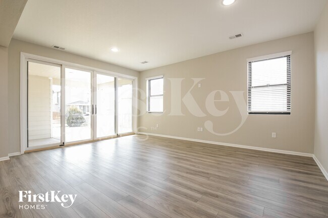 Foto del edificio - 18020 E 100th Ave