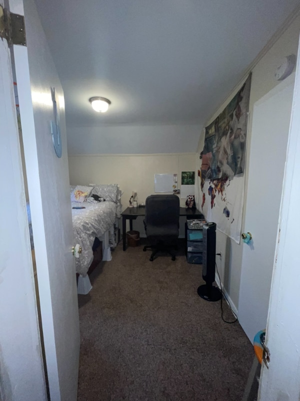 Building Photo - 421 Dodge St