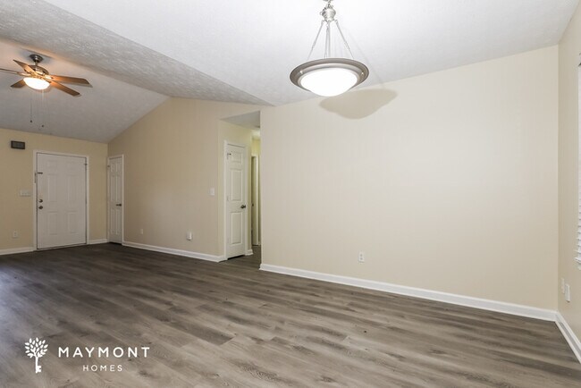 Foto del edificio - 230 Valley Hill Rd