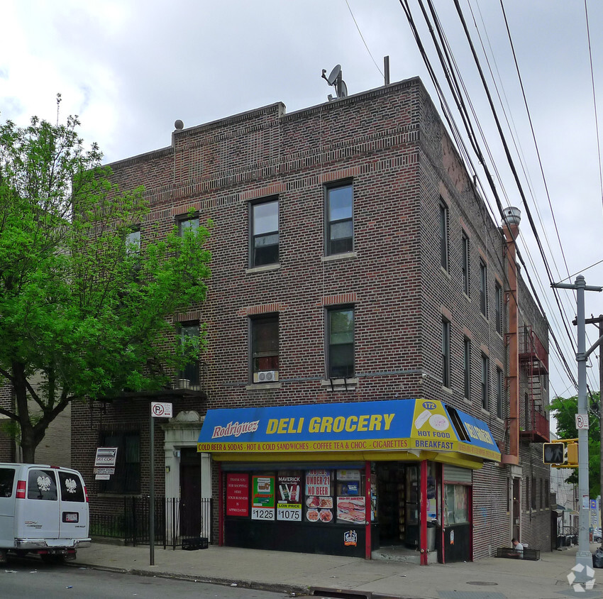 Primary Photo - 18-89 Troutman St