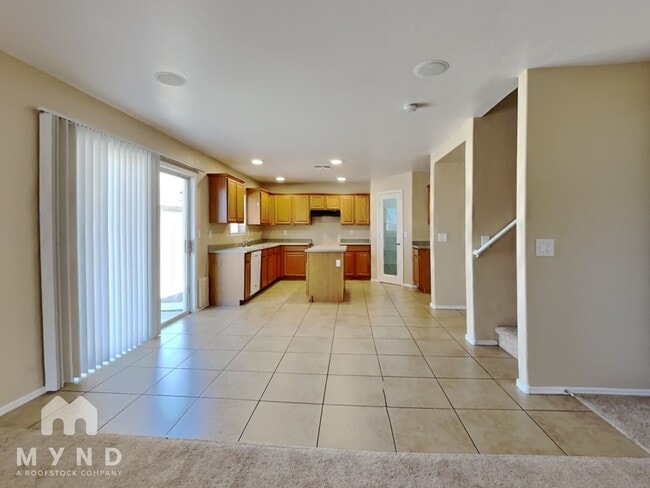 Building Photo - 12510 W Charter Oak Rd
