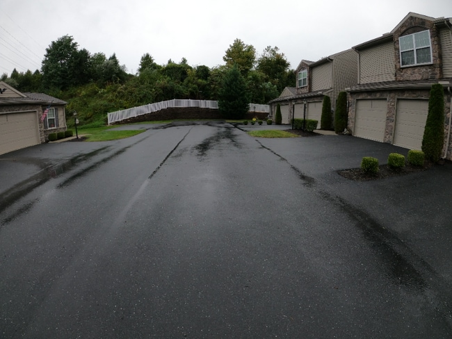 Building Photo - 2390 Mill Rd