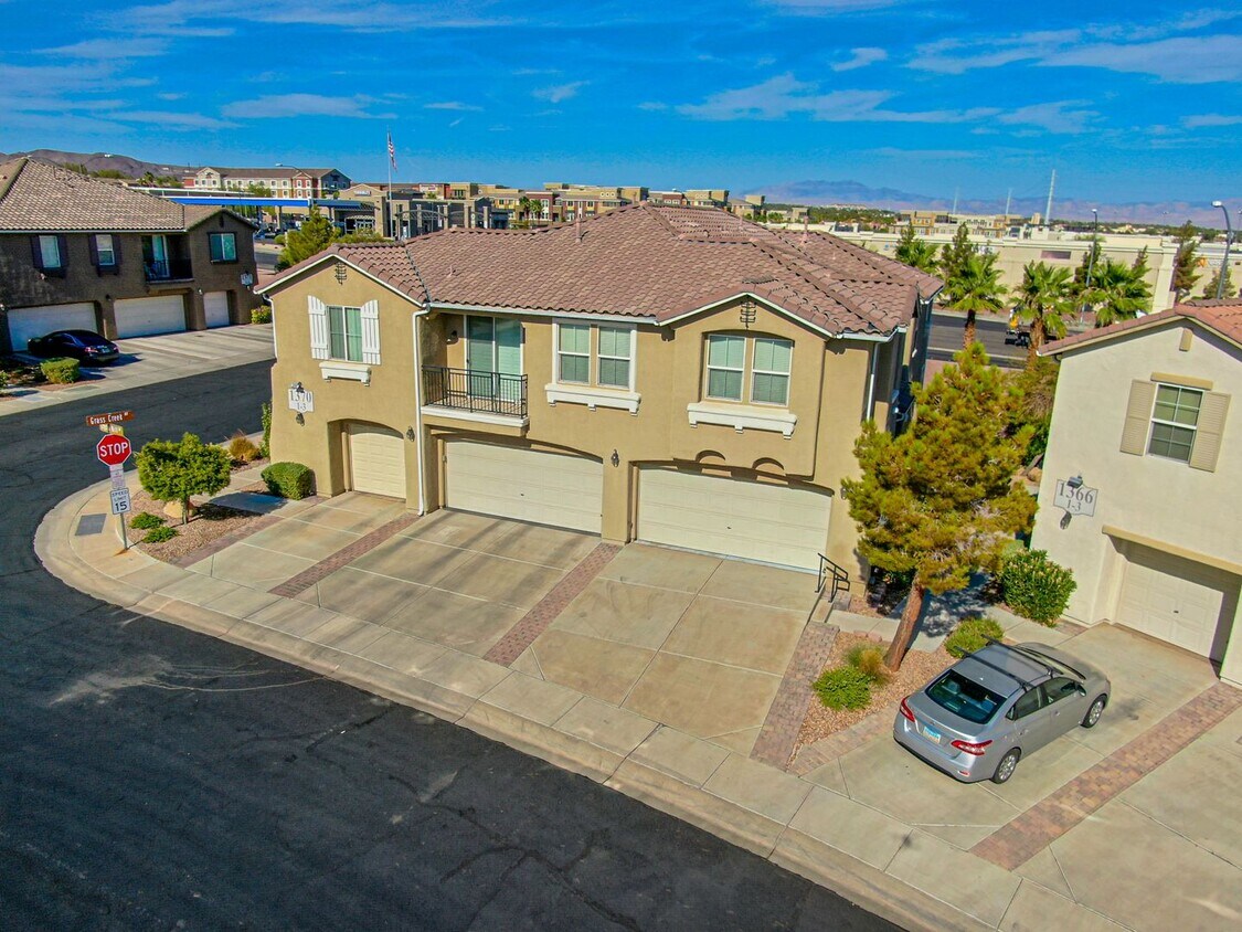 1370 Crystal Hill Ln, Henderson, NV 89012 House Rental in Henderson