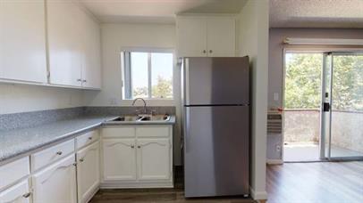 Foto del edificio - 123 S Catalina St