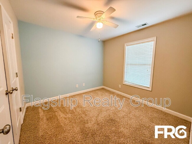 Building Photo - 1217 Teakwood Dr