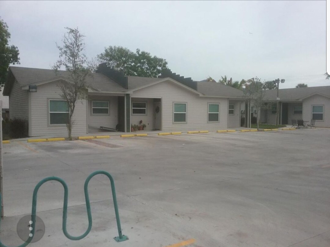 1624 Brownfield Rd, Brownsville, TX 78520 Townhome Rentals in