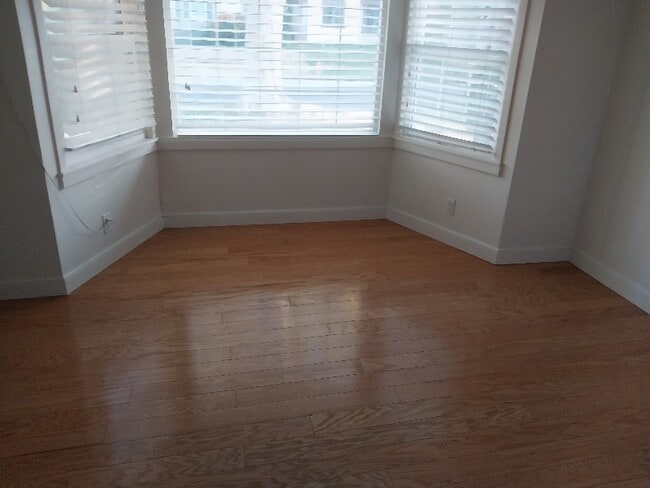 Foto del edificio - 2566 Dearborn St