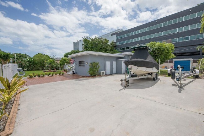 Foto del edificio - 2150 SW 21st Ter