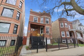 Building Photo - 2711 N Lawndale Ave
