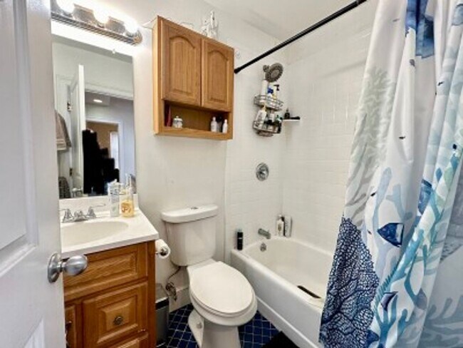 Building Photo - Mission Hill_4 Bed Room_NO BROKER FEE_9/1