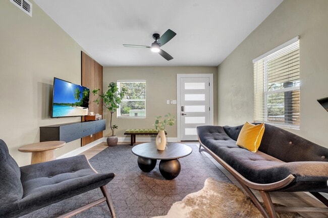 Foto del edificio - 1028 Calloway St