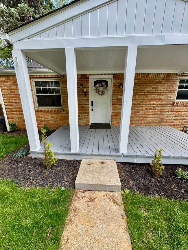 Foto del edificio - Charming 2-Bed 1-Bath Home in Avalon!