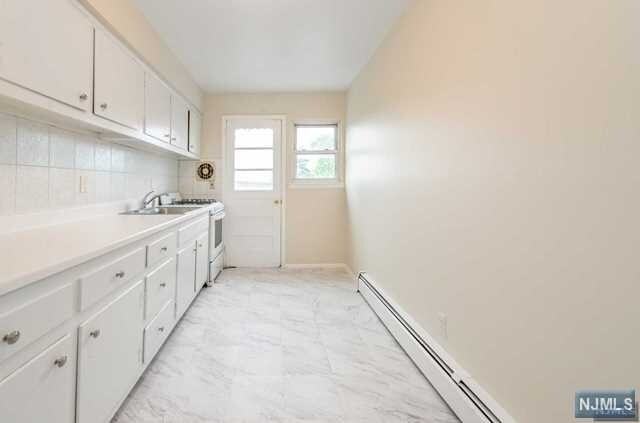 Foto del edificio - 325 Grantwood Blvd