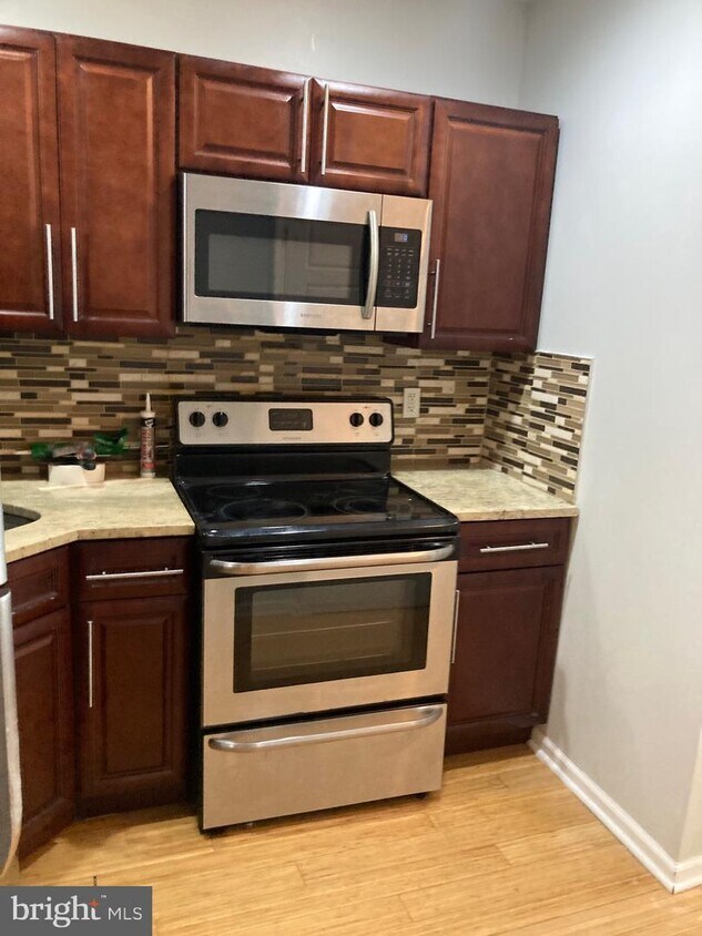 Foto principal - 1833 Master St