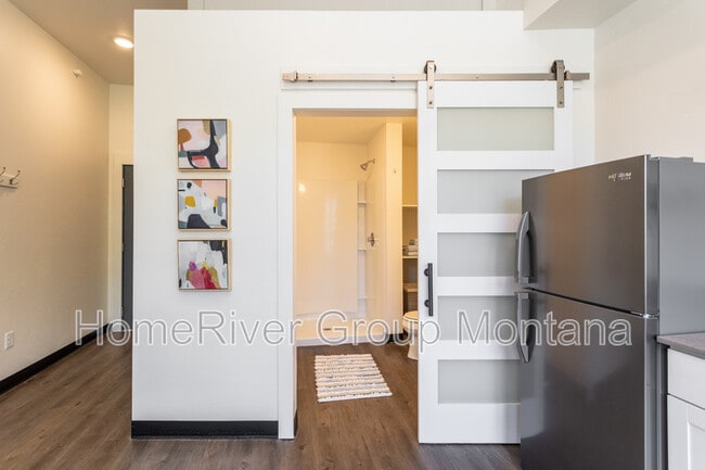 Foto del edificio - 320 Clay St