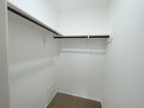 Building Photo - 21231 Grand Linden Ct