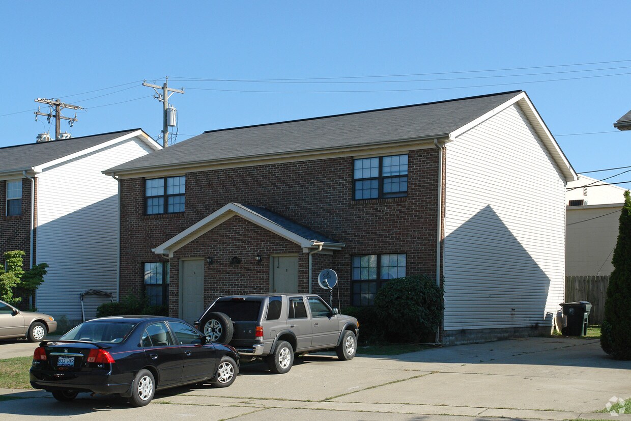 Primary Photo - 2895 Gribbin Dr