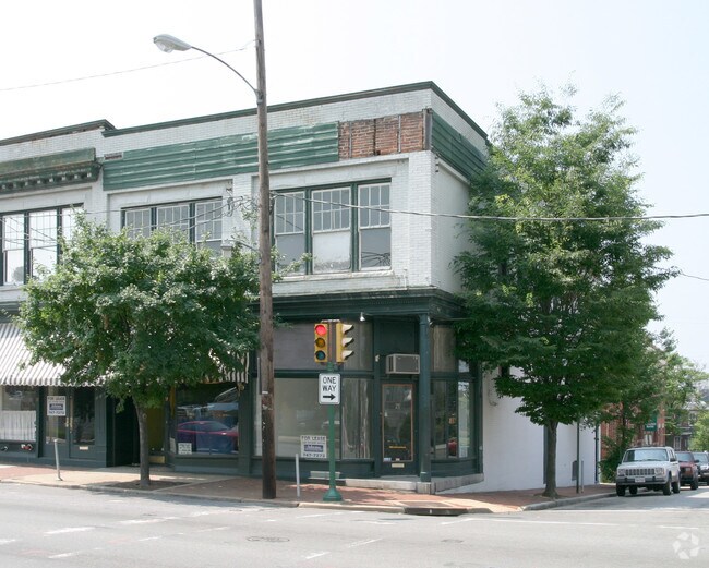 Foto del edificio - 19-21 W Main St