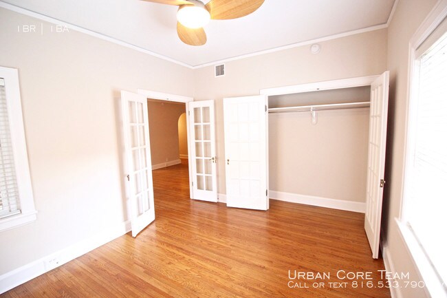 Foto del edificio - 908 Ward Pkwy