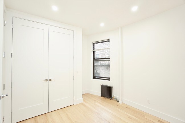 Building Photo - 3505 Broadway